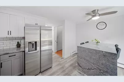 104 Roper St #B, Lowell, MA 01852 - Photo 6