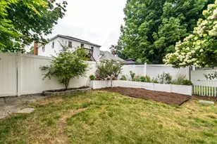 16 Peirce St, Waltham, MA 02453 - Photo 26