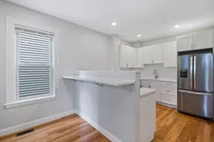 35 Newport St, Boston, MA 02125 - Photo 4
