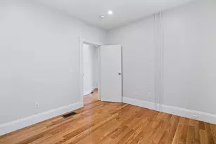 35 Newport St, Boston, MA 02125 - Photo 10