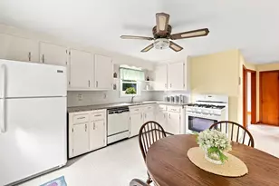 46 Fetherston Ave, Lowell, MA 01852 - Photo 10
