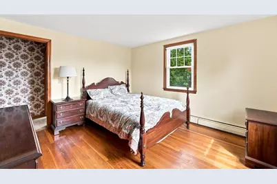 46 Fetherston Ave, Lowell, MA 01852 - Photo 20