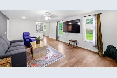 75 Greystone Ave, West Springfield, MA 01089 - Photo 14