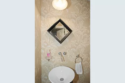 42 Laurelwood Drive #42, Hopedale, MA 01747 - Photo 24
