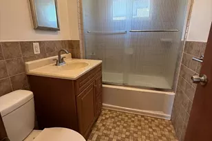 374 Riverside Ave, Medford, MA 02155 - Photo 6
