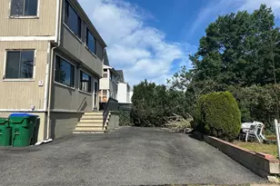 374 Riverside Ave, Medford, MA 02155 - Photo 18