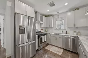 22 Otis St, Somerville, MA 02145 - Photo 4