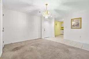 3920 Mystic Valley Pkwy, Medford, MA 02155 - Photo 18