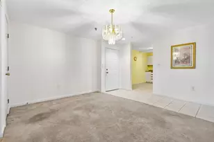 3920 Mystic Valley Pkwy, Medford, MA 02155 - Photo 14