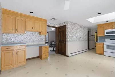 110 Colonial Road, North Attleboro, MA 02760 - Photo 18