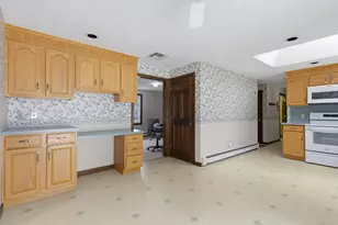110 Colonial Rd, North Attleboro, MA 02760 - Photo 18