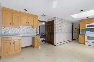 110 Colonial Rd, North Attleboro, MA 02760 - Photo 18