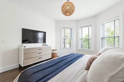 735 E 3rd St #3, Boston, MA 02127 - Photo 10