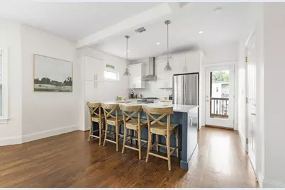 735 E 3rd St #3, Boston, MA 02127 - Photo 2