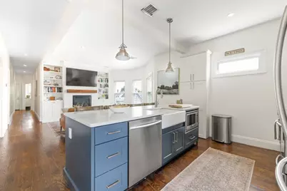 735 E 3rd St #3, Boston, MA 02127 - Photo 4