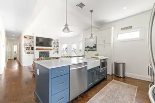 735 E 3rd St, Boston, MA 02127 - Photo 4