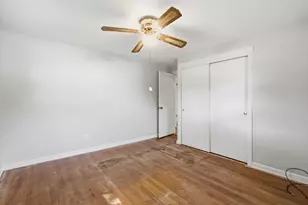 300 Newhouse St, Springfield, MA 01118 - Photo 14