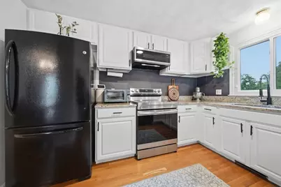 302 Dana Ct, Wilmington, MA 01887 - Photo 14