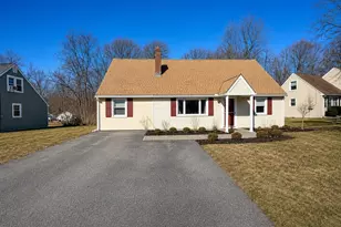 41 Janet Cir, Shrewsbury, MA 01545 - Photo 1