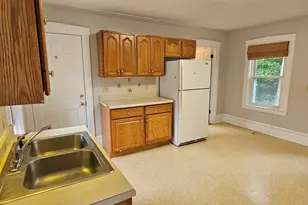 18 Wilson St, Natick, MA 01760 - Photo 12