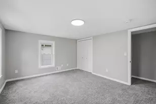 55 Fuller St, Chicopee, MA 01020 - Photo 28