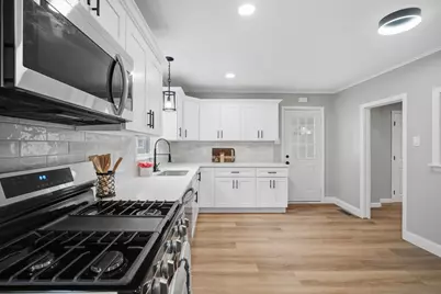 55 Fuller St, Chicopee, MA 01020 - Photo 10