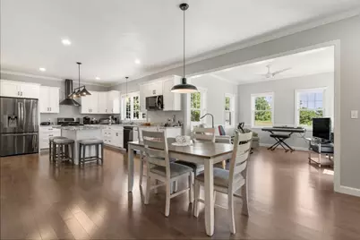 4 Meadow Lane, Blackstone, MA 01504 - Photo 2