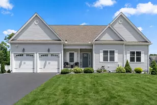 4 Meadow Ln, Blackstone, MA 01504 - Photo 1