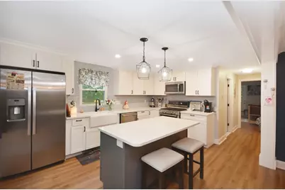 57 Quaker St, Northbridge, MA 01534 - Photo 12