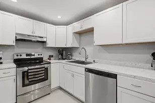 172 Ayer Rd, Shirley, MA 01464 - Photo 4