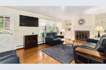 96 Birchwood Dr, Holden, MA 01520 - Photo 4