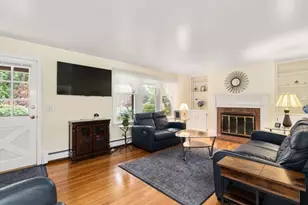 96 Birchwood Dr, Holden, MA 01520 - Photo 4