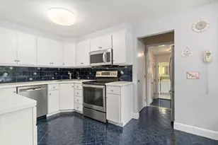 96 Birchwood Dr, Holden, MA 01520 - Photo 8