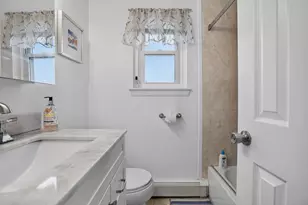 54 Kingston St, North Andover, MA 01845 - Photo 10