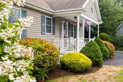 49 Harmony Xing, East Bridgewater, MA 02333 - Photo 6