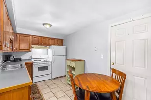 464 Bank, Fall River, MA 02720 - Photo 8