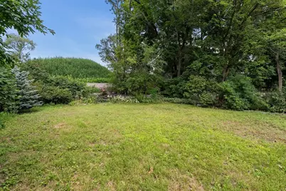 567 Winthrop St, Medford, MA 02155 - Photo 38