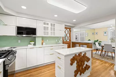 567 Winthrop St, Medford, MA 02155 - Photo 14
