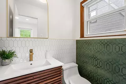567 Winthrop St, Medford, MA 02155 - Photo 22