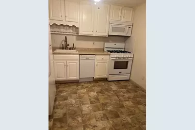 655 W Lowell Ave #14, Haverhill, MA 01832 - Photo 2
