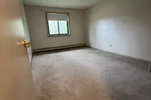 655 W Lowell Ave, Haverhill, MA 01832 - Photo 6