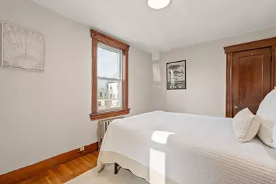 13 Oxford St, Lynn, MA 01902 - Photo 8