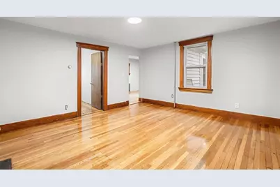 13 Oxford St, Lynn, MA 01902 - Photo 10