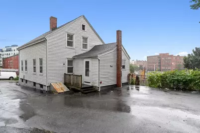 13 Oxford St, Lynn, MA 01902 - Photo 2