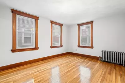 13 Oxford St, Lynn, MA 01902 - Photo 12
