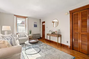 13 Oxford St, Lynn, MA 01902 - Photo 6