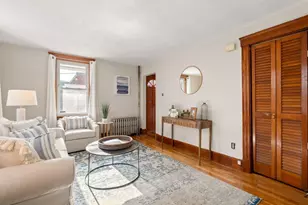 13 Oxford St, Lynn, MA 01902 - Photo 6