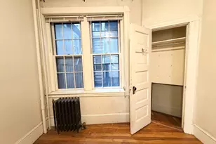 70 Revere St, Boston, MA 02114 - Photo 12