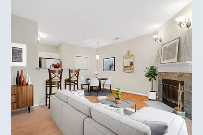 47 Bradford Commons Ln #47, Braintree, MA 02184 - Photo 2