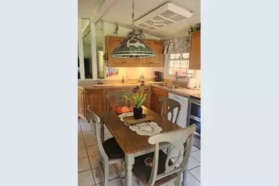281 Chauncey Walker St Avenue A #26, Belchertown, MA 01007 - Photo 4